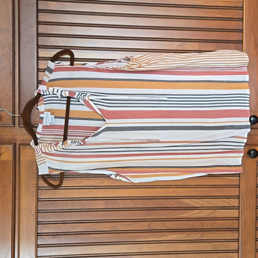 Sleeveless Liz Claiborne Shirt